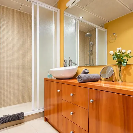 Apartamento Sleep&stay De Lujo *